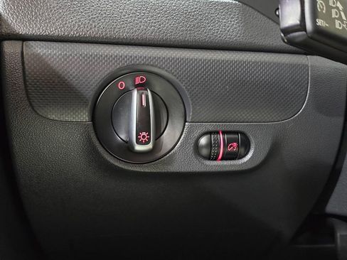 Used 2012 Volkswagen Jetta SE image 18