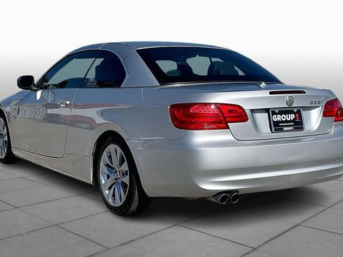 Used 2012 BMW 328i Convertible image 10