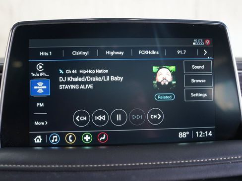 Used 2021 GMC Yukon SLT w/ SLT Luxury Package AWD/4WD image 19