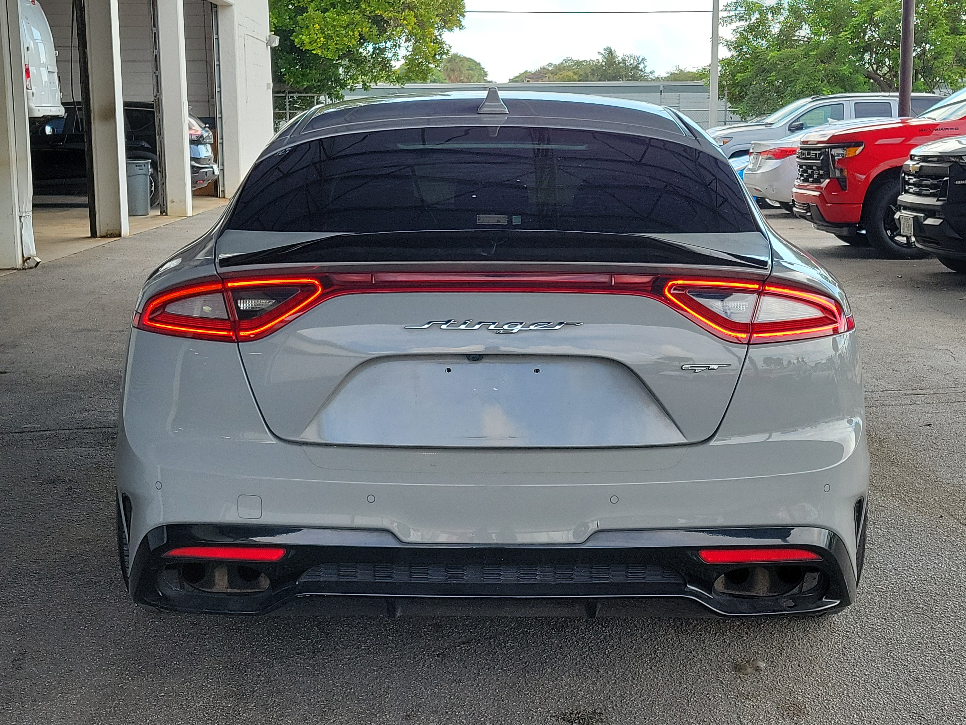 Used 2020 Kia Stinger GT1 RWD image 4