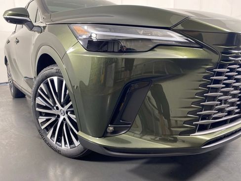 Used 2025 Lexus RX 350 w/ Convenience Package AWD/4WD image 4