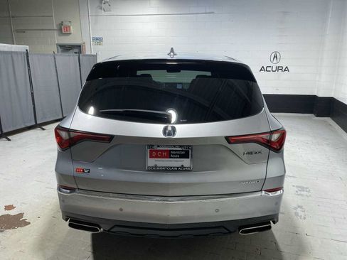 Used 2024 Acura MDX SH-AWD w/ Technology Package image 5