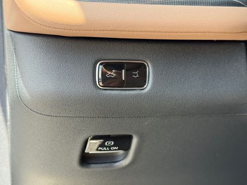 Used 2025 Lincoln Navigator Black Label AWD/4WD image 30