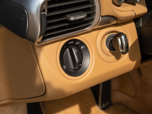 Used 2009 Porsche 911 Carrera S image 20