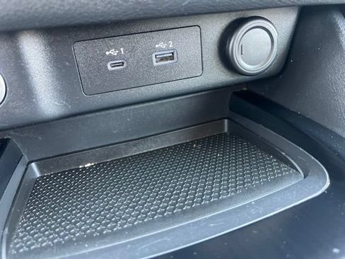Used 2023 Nissan Rogue SV FWD image 19