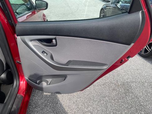 Used 2014 Hyundai Elantra SE w/ Option Group 02 image 23