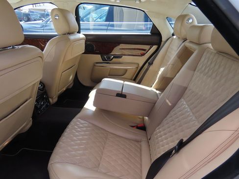 Used 2019 Jaguar XJ L Portfolio image 11