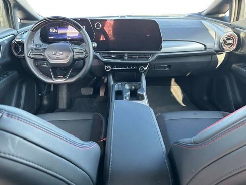 Used 2024 Chevrolet Equinox EV RS image 16