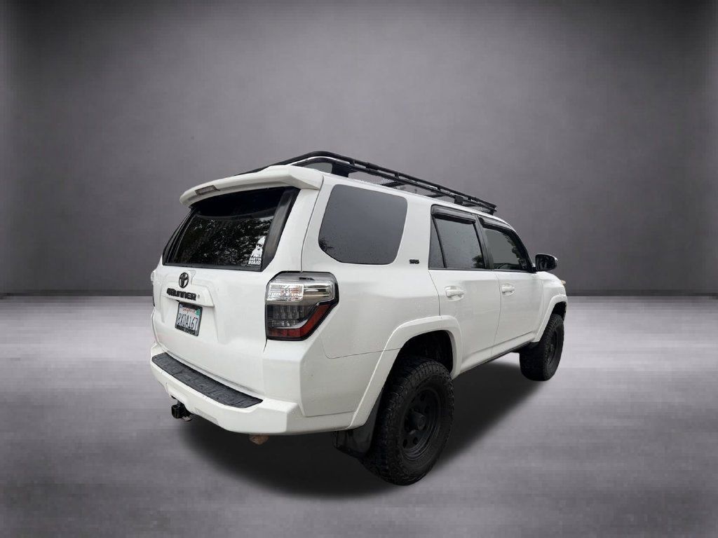 Used 2015 Toyota 4Runner SR5 AWD/4WD image 17