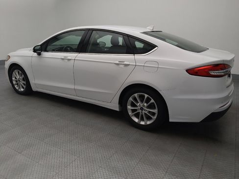 Used 2019 Ford Fusion SE FWD image 3