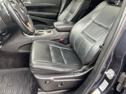 Used 2016 Jeep Grand Cherokee Limited w/ Trailer Tow Group IV image 16