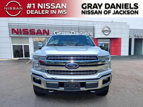 Used 2018 Ford F150 Lariat w/ Equipment Group 502A Luxury AWD/4WD image 2