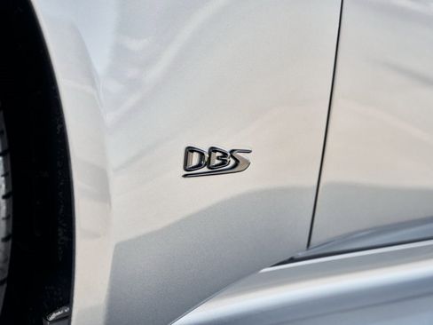 Used 2023 Aston Martin DBS Volante image 11