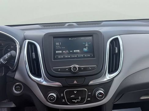 Used 2018 Chevrolet Equinox LS AWD/4WD image 17