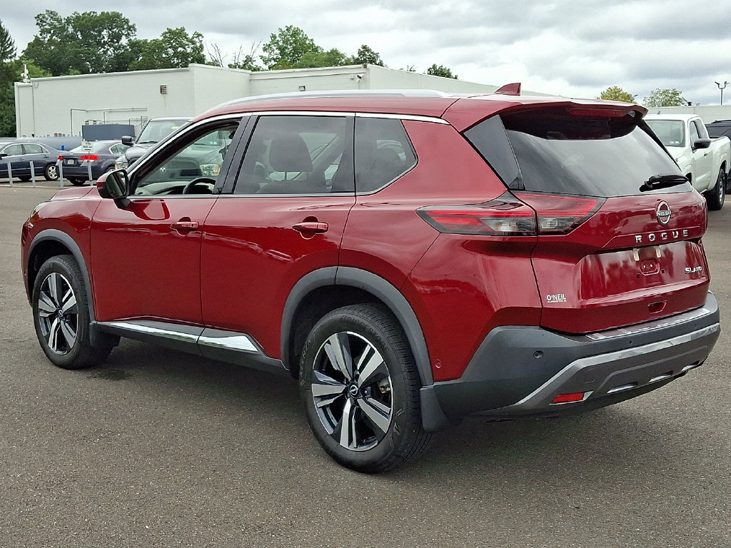 Certified 2023 Nissan Rogue SL w/ SL Premium Package AWD/4WD image 4