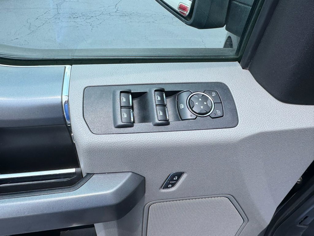 Used 2018 Ford F150 XLT w/ Equipment Group 302A Luxury AWD/4WD image 13