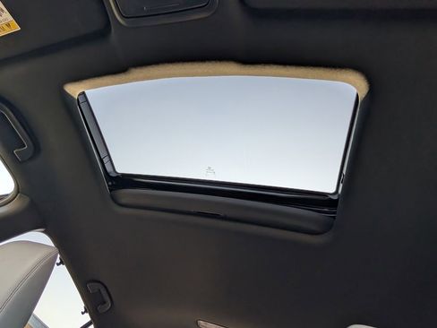 Used 2023 Honda Passport Elite image 11