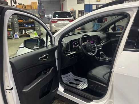 Used 2023 Kia Sportage X-Line w/ X-Line Premium Package image 11