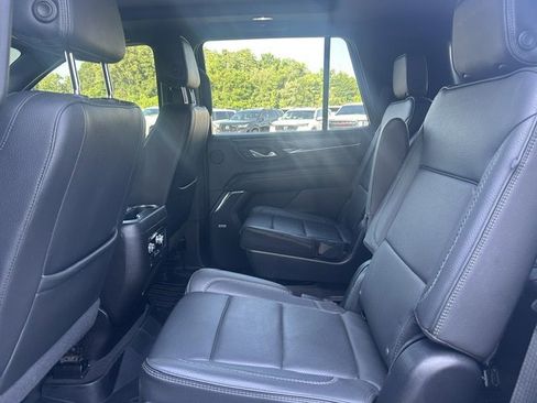 Used 2023 GMC Yukon Denali AWD/4WD image 15