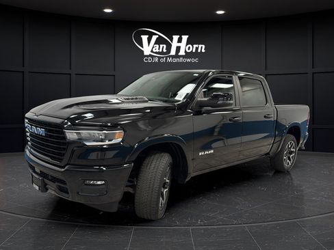 Used 2025 RAM 1500 Laramie w/ Sport Appearance Package AWD/4WD image 3