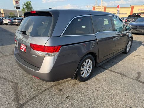 Used 2016 Honda Odyssey SE image 3