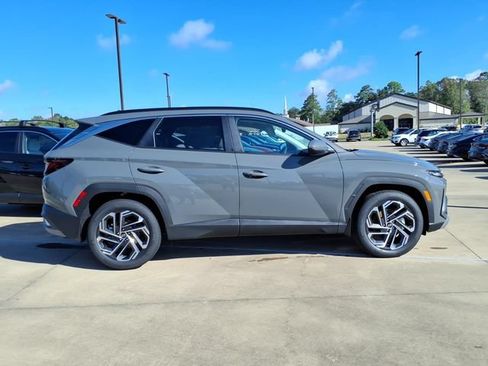 New 2026 Hyundai Tucson SEL Plus FWD image 2
