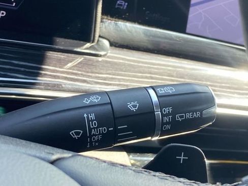 Used 2022 Cadillac Escalade Sport w/ Touring Package image 29