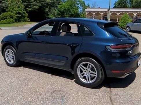 Used 2021 Porsche Macan image 6
