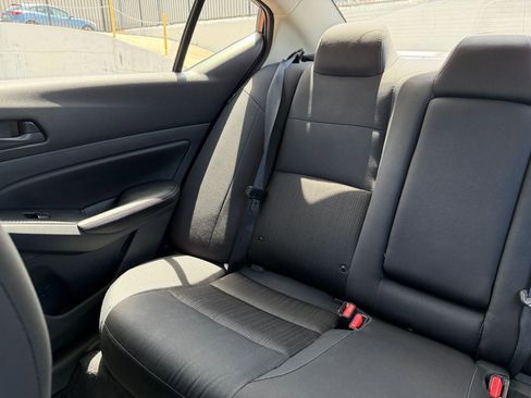 Used 2025 Nissan Altima 2.5 SV FWD image 39