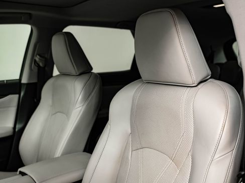 Used 2022 Lexus RX 450hL Luxury w/ Cold Area Package (CT) image 25