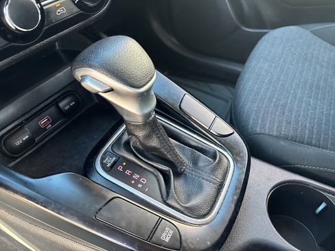 Used 2021 Kia Soul S image 32