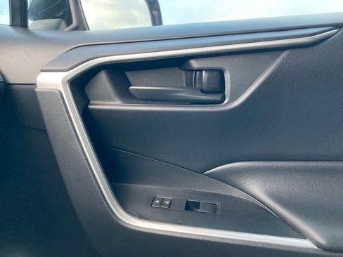 Certified 2021 Toyota RAV4 LE FWD image 26