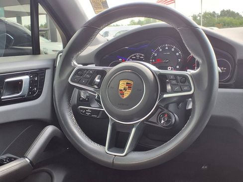 Used 2021 Porsche Cayenne Coupe AWD/4WD image 23