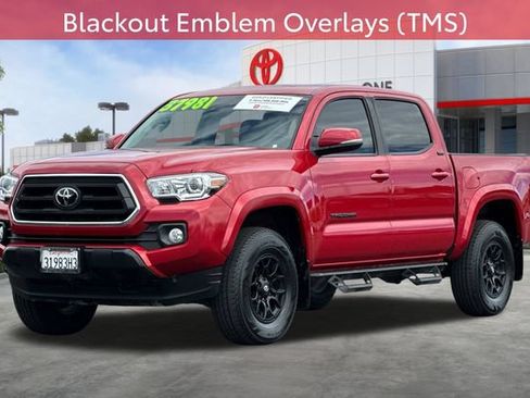 Certified 2021 Toyota Tacoma SR5 w/ Technology Package AWD/4WD image 11