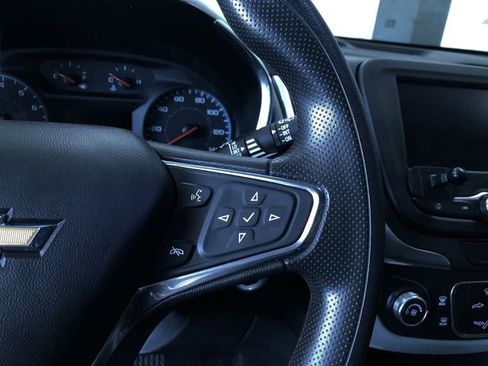 Used 2020 Chevrolet Equinox LS w/ LS Convenience Package image 26