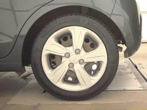 Used 2021 Chevrolet Spark LS FWD image 13