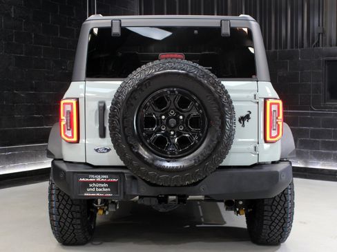 Used 2022 Ford Bronco Wildtrak image 14