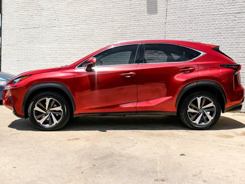 Used 2018 Lexus NX 300 FWD w/ Premium Package image 11