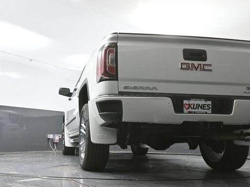 Used 2018 GMC Sierra 1500 Denali w/ Denali Ultimate Package AWD/4WD image 61