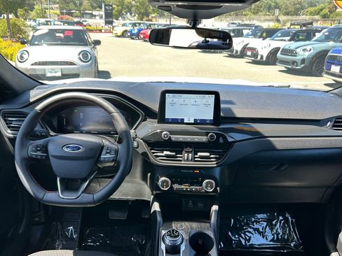 Used 2025 Ford Escape ST-Line w/ Equipment Group 301A FWD image 31