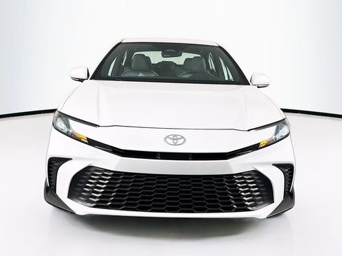 New 2026 Toyota Camry SE image 2