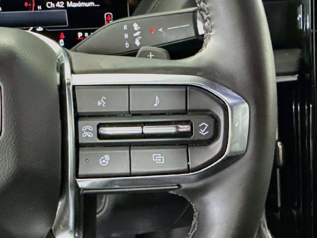 Used 2025 GMC Yukon XL Denali RWD image 14