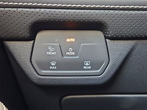 New 2026 Volkswagen Atlas Cross Sport SEL image 10