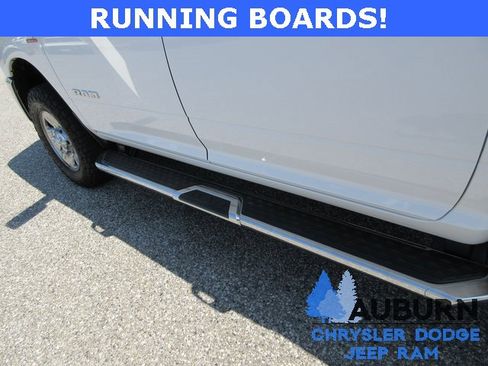 Used 2022 RAM 3500 Big Horn image 11