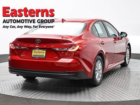 Used 2025 Toyota Camry LE FWD image 5