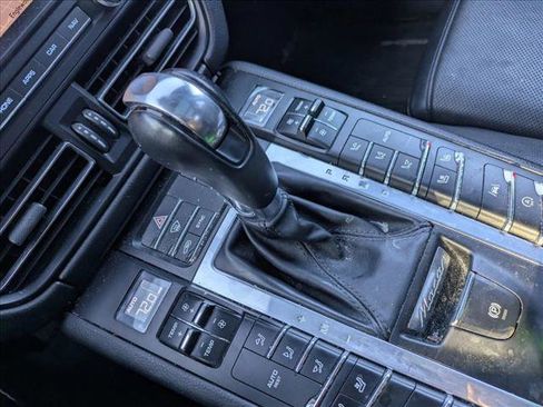 Used 2019 Porsche Macan S AWD/4WD image 13