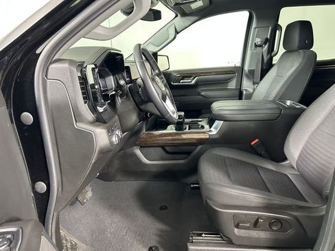 Used 2023 GMC Sierra 1500 Elevation image 12