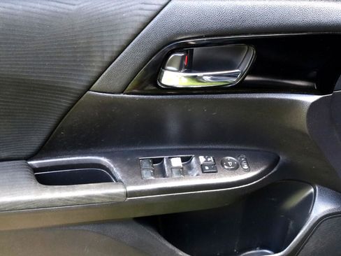 Used 2016 Honda Accord LX image 35