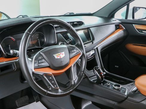 Used 2022 Cadillac XT5 Premium Luxury AWD/4WD image 24