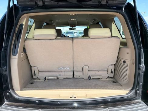 Used 2013 GMC Yukon SLT w/ SLT-2 Equipment Package RWD image 29